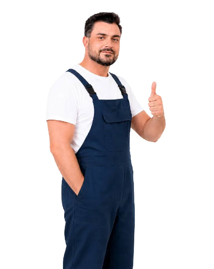 Profissional da Simudar de uniforme a fazer sinal positivo